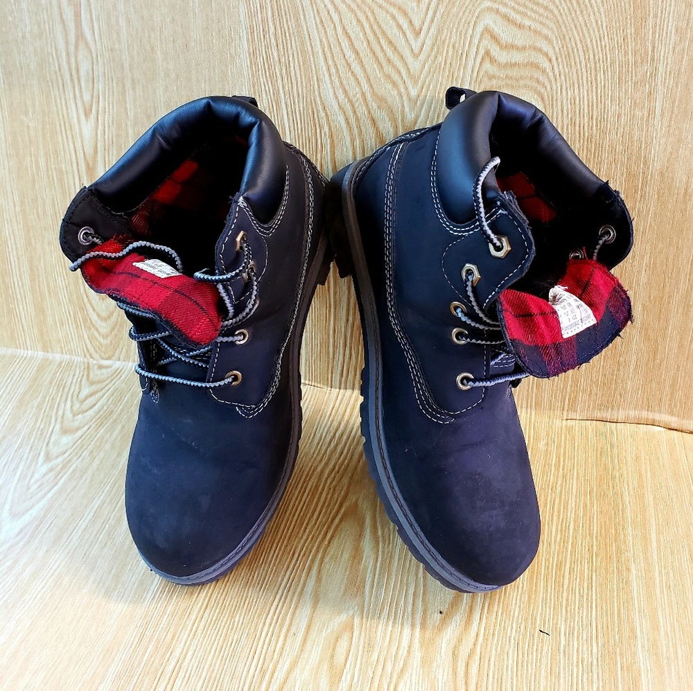 Women's sz 8 hiking boots